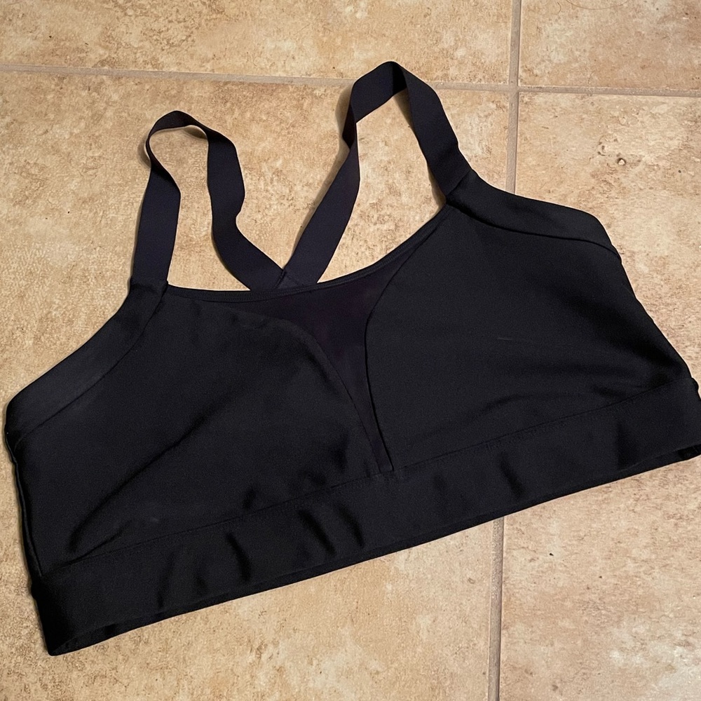 Black under armor sports bra
